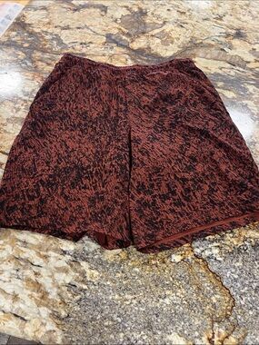 Men’s lululemon shorts size med